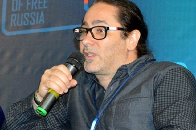 Ударил девушку: известный певец рассказал об инциденте с прокремлевским кумиром россиян