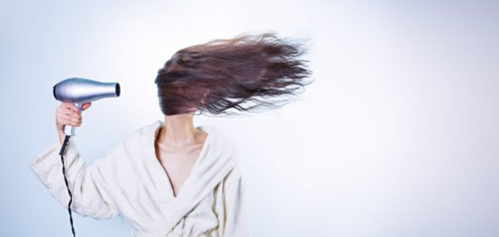 Як зберегти здоров'я волосся взимку: трихологи назвали 5 способів
