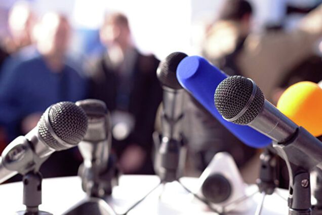 'РФ не может не реагировать': Гозман пояснил санкции против украинских журналистов