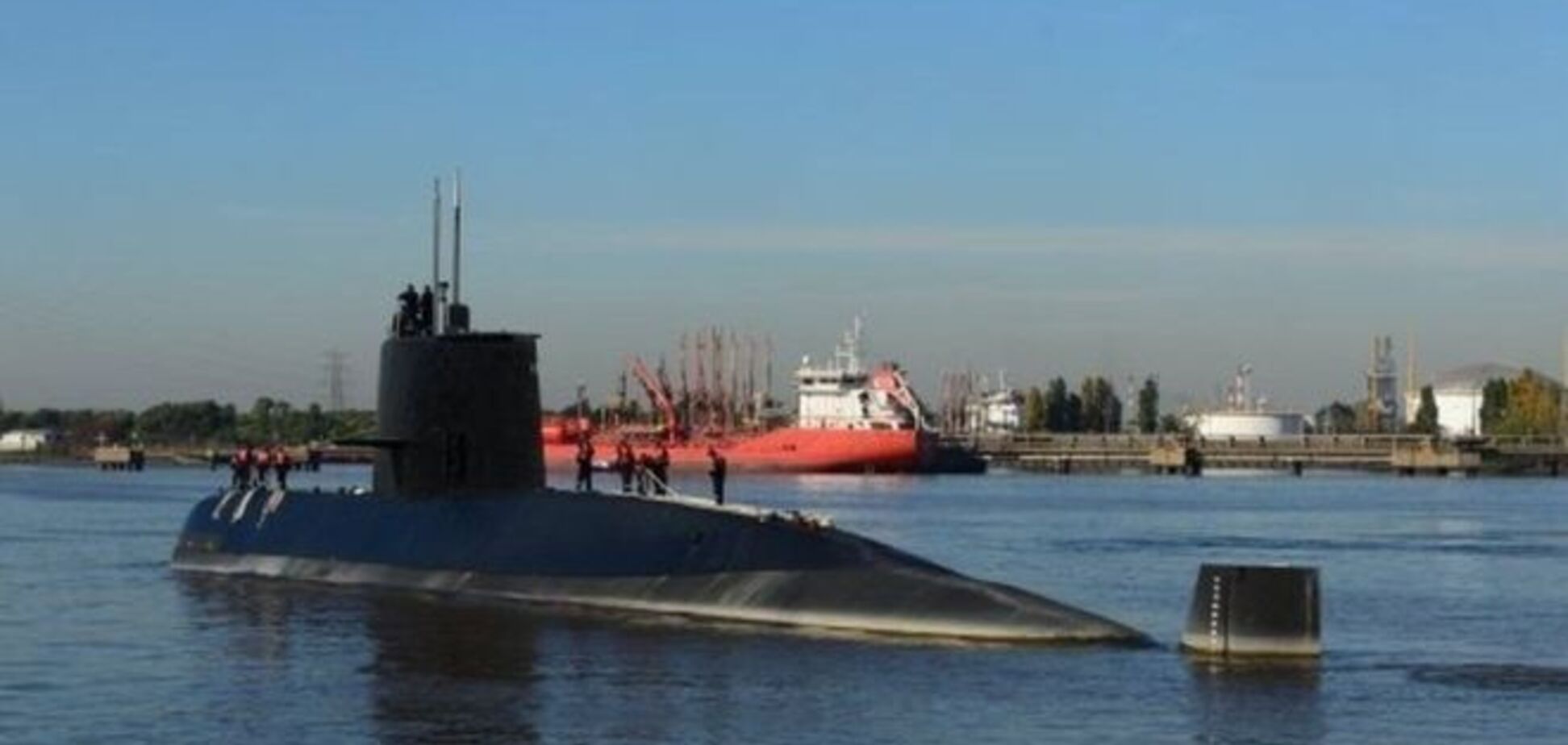 Аргентина припинила пошуки зниклого з десятками людей на борту підводного човна