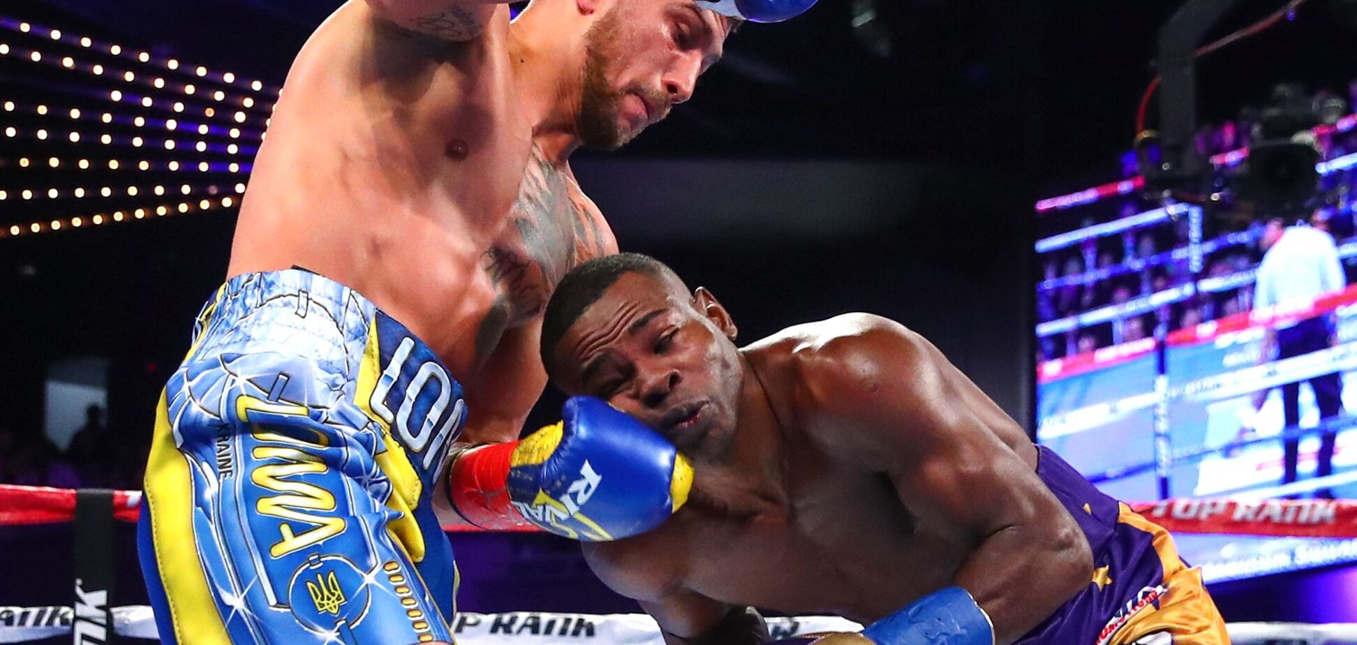 'Мне пора': Ломаченко устроил троллинг на ринге после победы над Ригондо