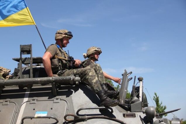 Крим чекає ЗСУ: в Євпаторії знайшли оголошення про пільги для українських військових