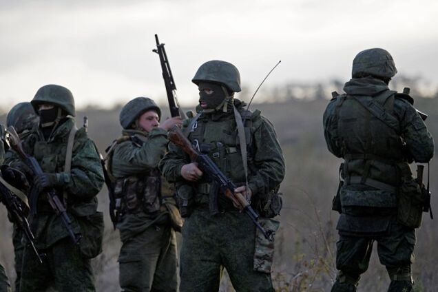 Перекрито всі виїзди: терористи 'ДНР' заблокували селище під Донецьком