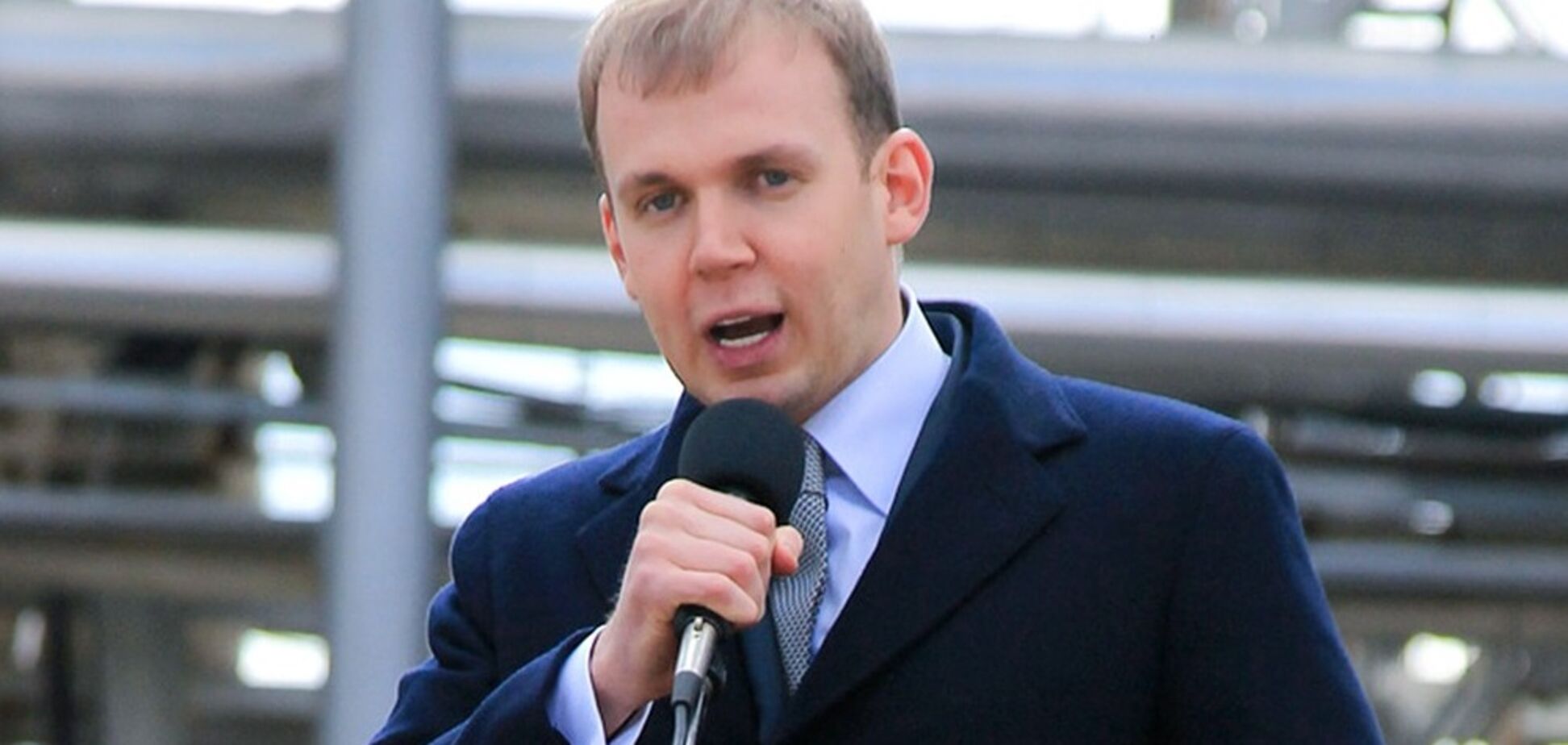 Беглый олигарх Януковича подал в суд на Порошенко