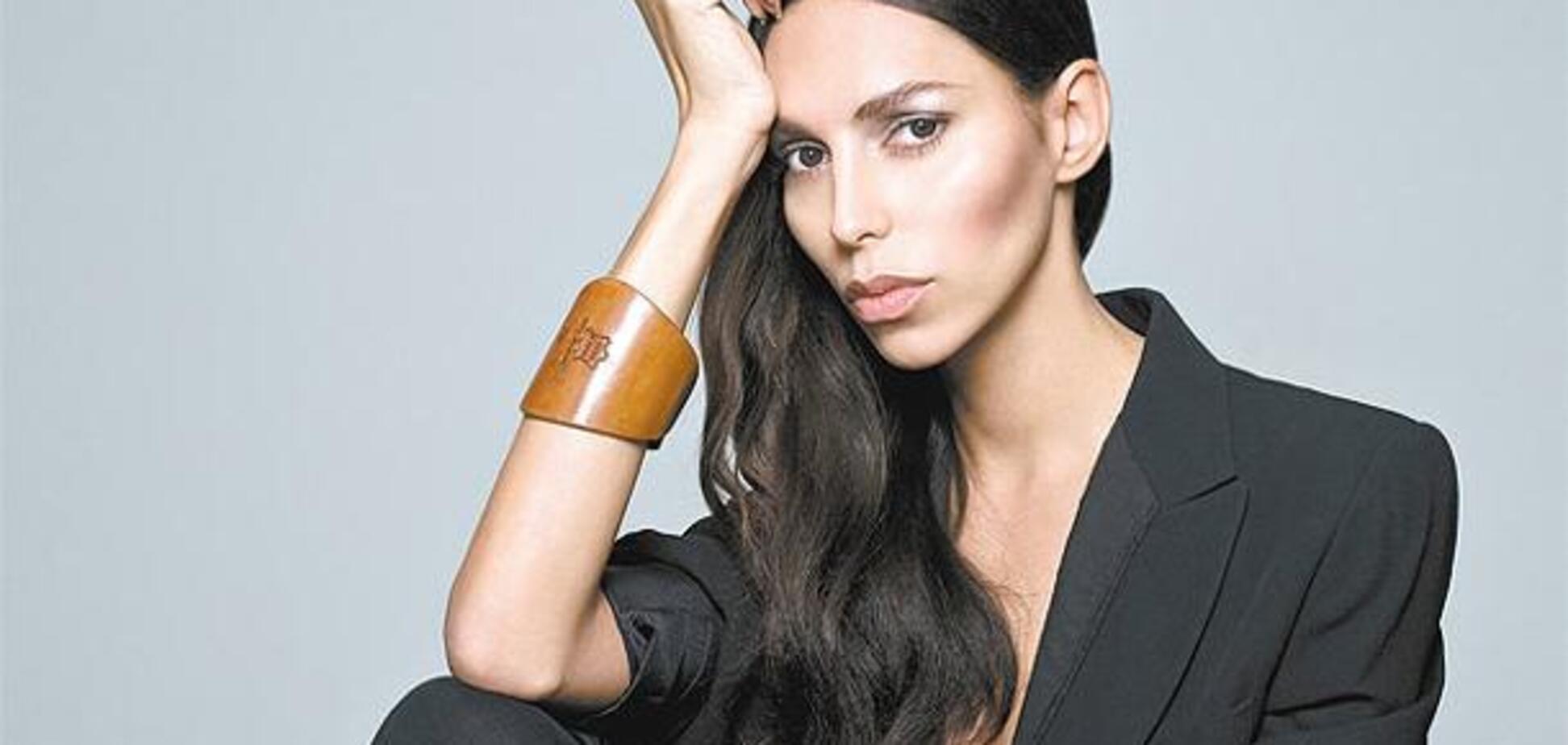 Обнаженная модель-трансгендер эффектно украсила обложку именитого глянца