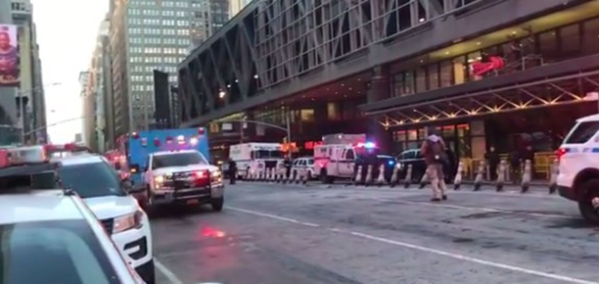 У Нью-Йорку смертник підірвав себе в метро: опубліковані фото і відео