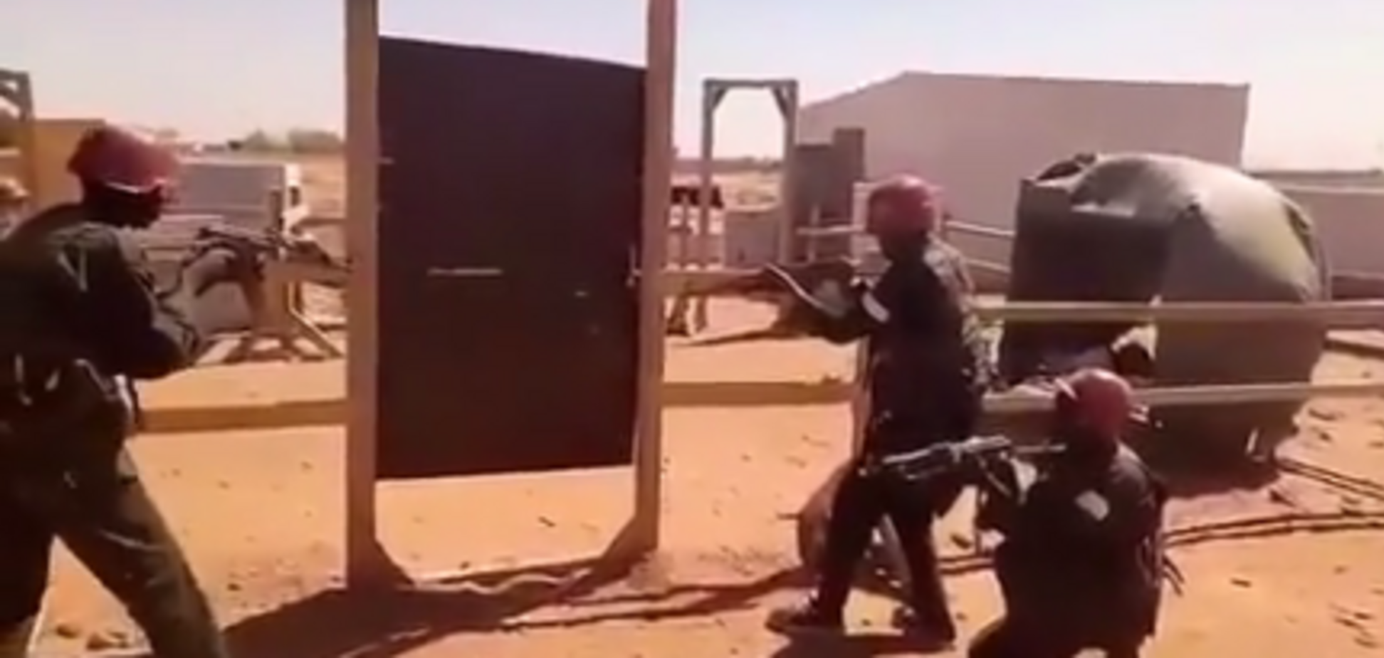 'Спалились' на матюку: в мережу потрапило відео з путінськими найманцями в Африці