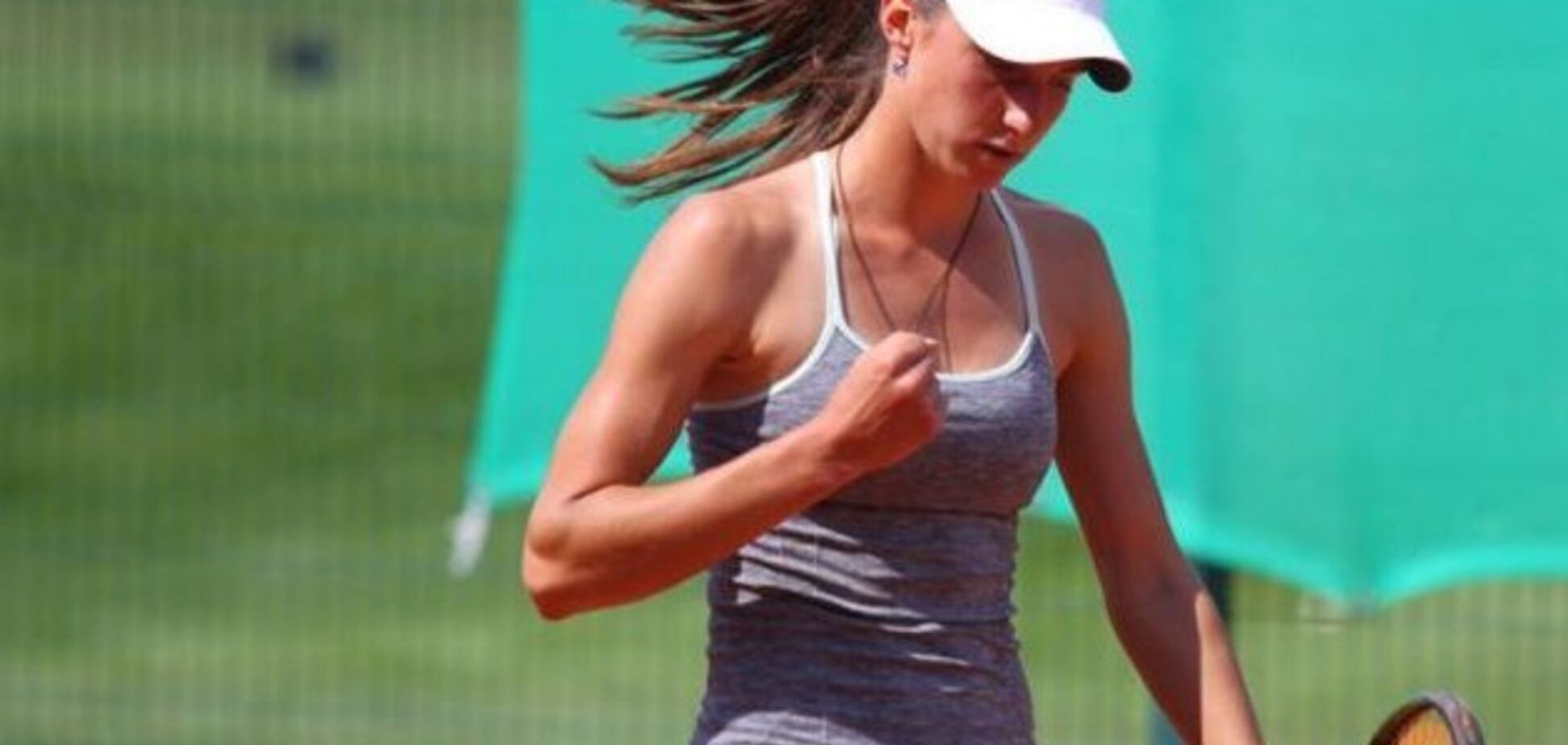 Украинская теннисистка одержала волевую победу над россиянкой