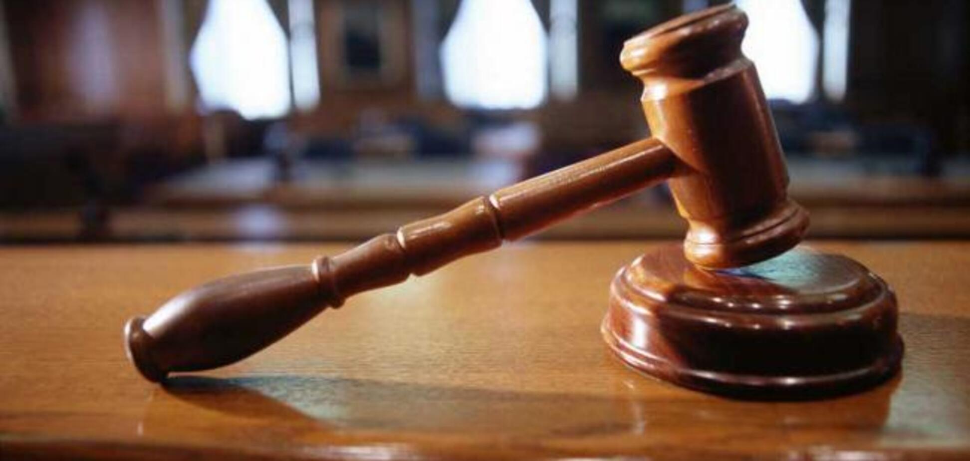 В 'ЛНР' мужчину посадили на 12 лет за украинскую песню