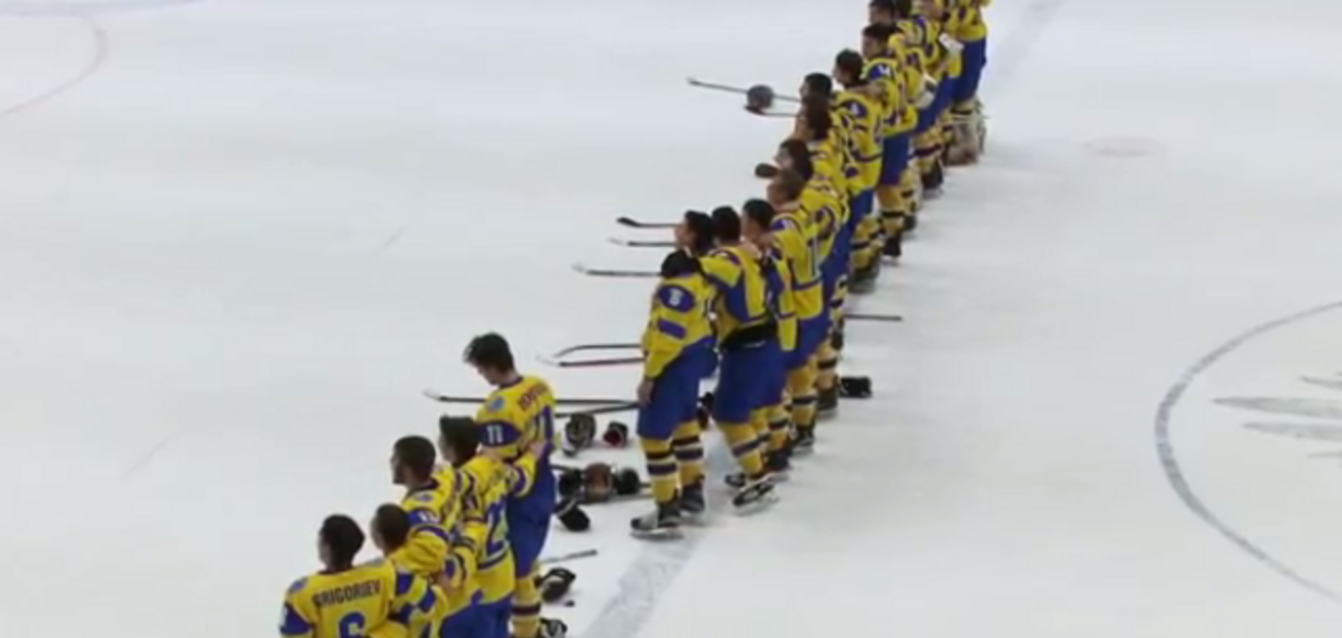 Відео дня: хокеїсти збірної України виконали гімн після дебютної перемоги на чемпіонаті світу