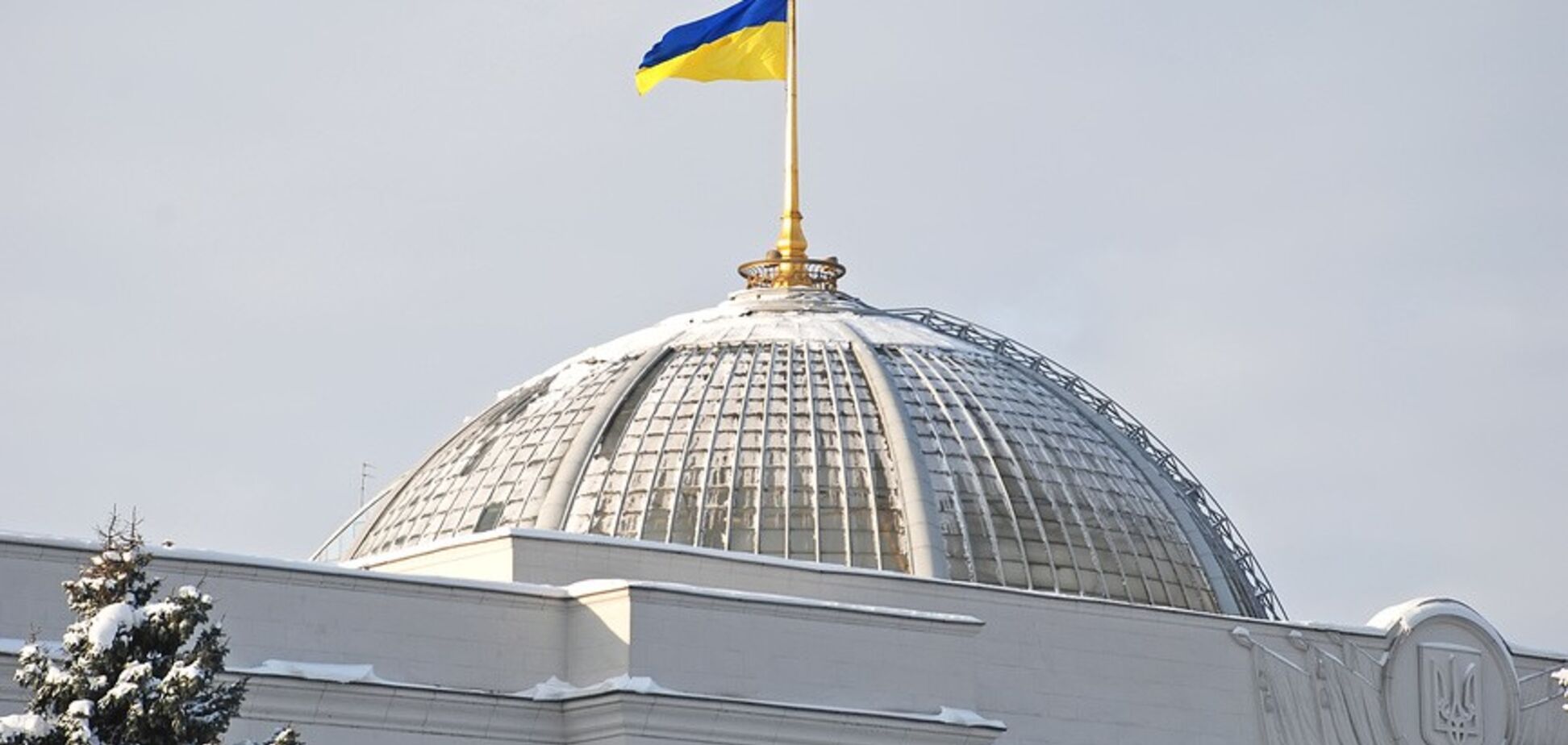 А что, если упадет люстра? В Раде оценили возможные риски