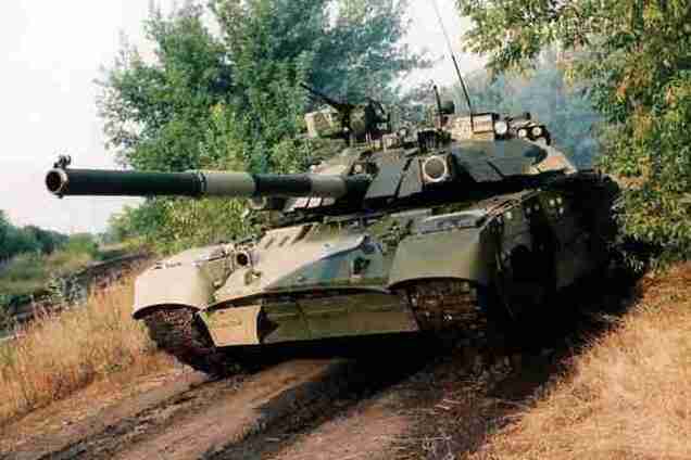 Выдадут террористам: в сети показали наемника из России, давившего танком бойцов АТО