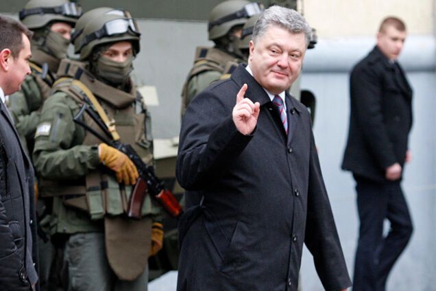 Transparency International напомнила Порошенко громкое обещание