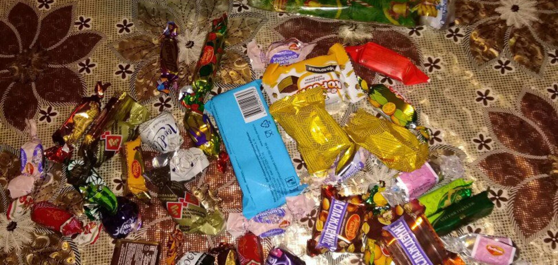 'Жерти треба': в мережі висміяли щедрість окупантів в Криму