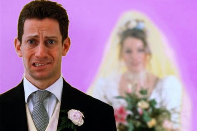 'Тебе лучше уйти. Мне такая тупая баба не нужна'