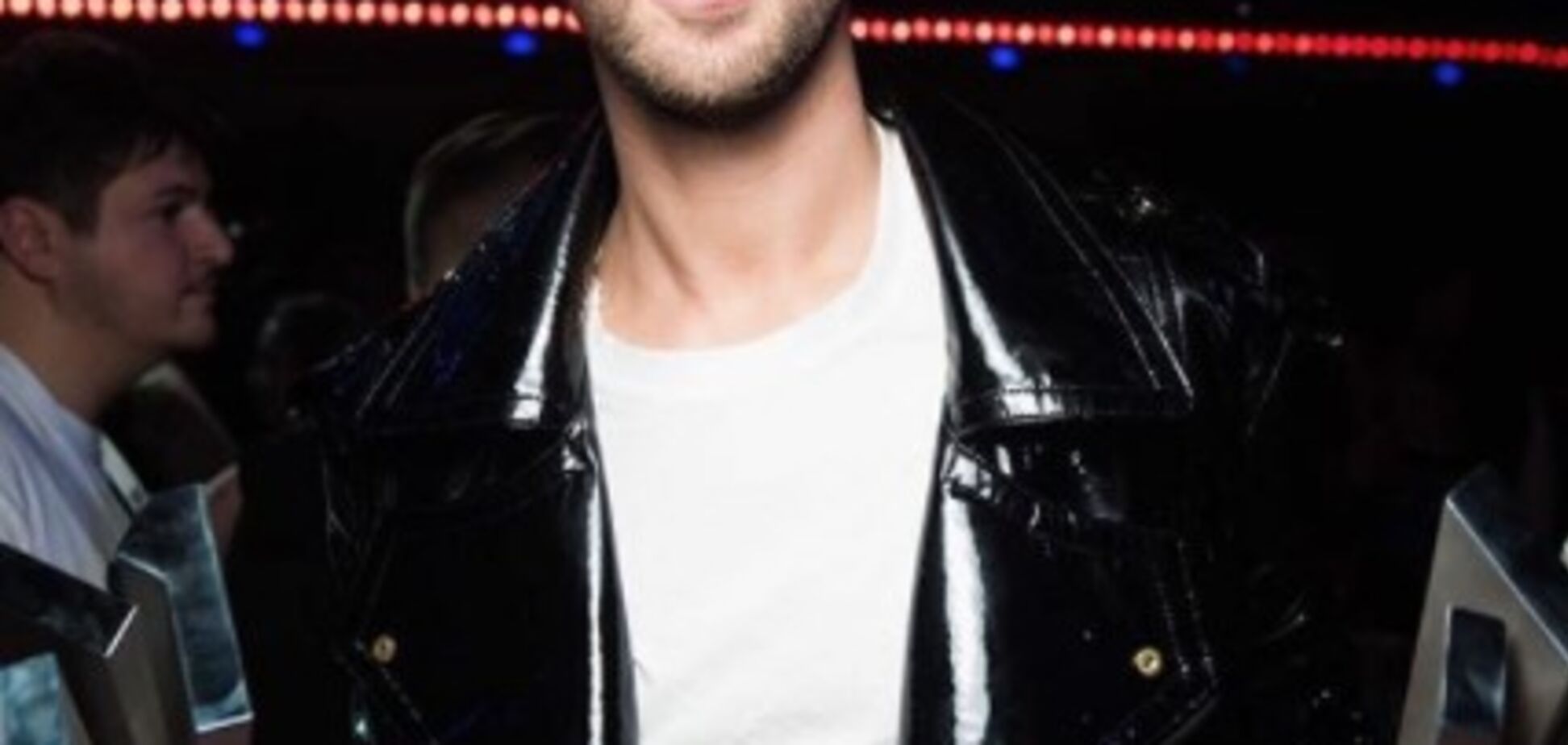 Получив награду в Украине, 'лучший певец года' похвастался концертом в России