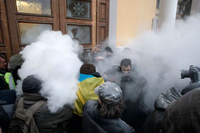 Сторонники Саакашвили штурмовали Октябрьский дворец: все подробности