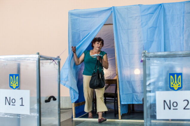 Тимошенко в лидерах: названы фавориты президентской гонки