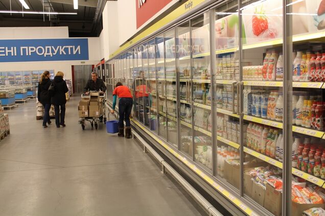 Нет цензурных слов: популярный гипермаркет угодил в скандал из-за символики России