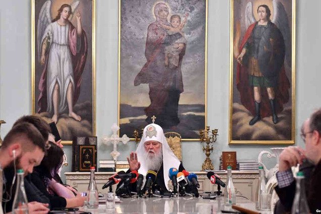 Українська помісна церква: надія і пастка Москви