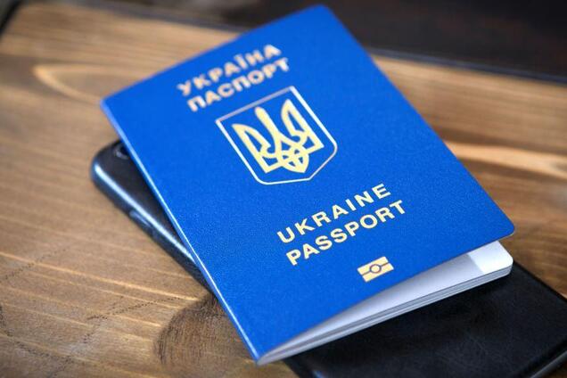 Украина потеряет безвиз? Раскрыта опасность коррупционного скандала в ГМС