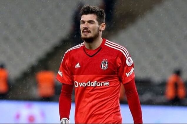 На выход: футболиста сборной Украины выставили из турецкого клуба