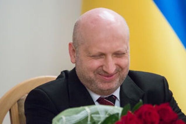 'В кулечек, и куда надо': Турчинов потроллил россиян новым контролем на границе