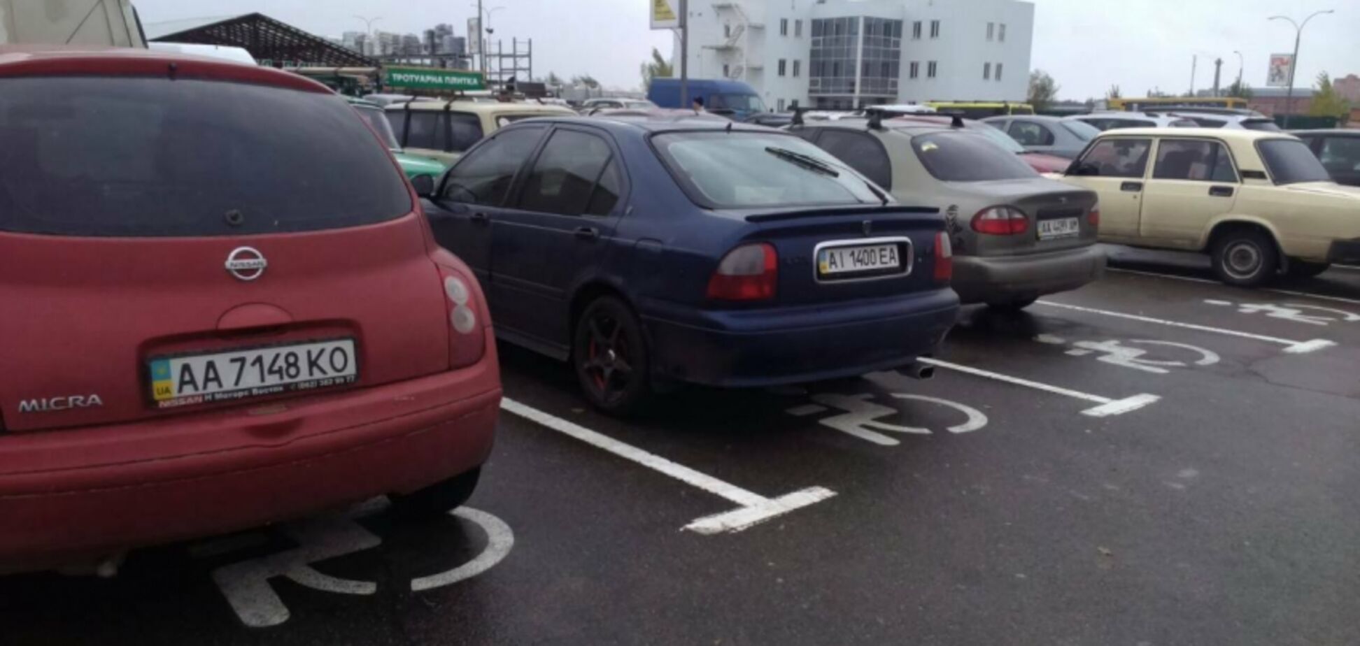 В Україні посилили покарання за неправильну парковку