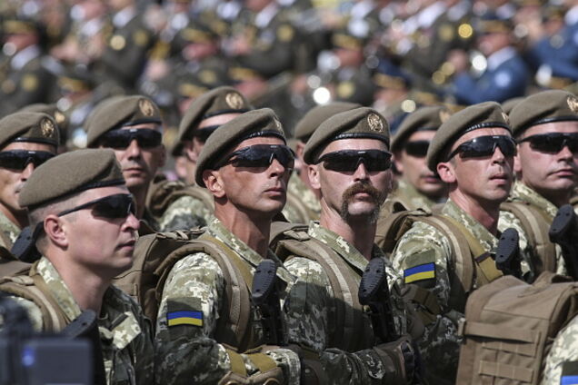 'Совок' і 'випадкові' люди: Аріелі назвав ключові проблеми української армії