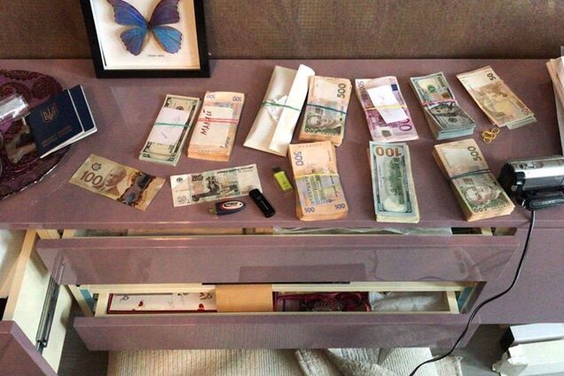 деньги, обыск