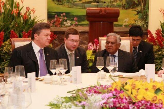 Шпигував із часів Майдану: з'явилися нові подробиці про диверсії перекладача Гройсмана