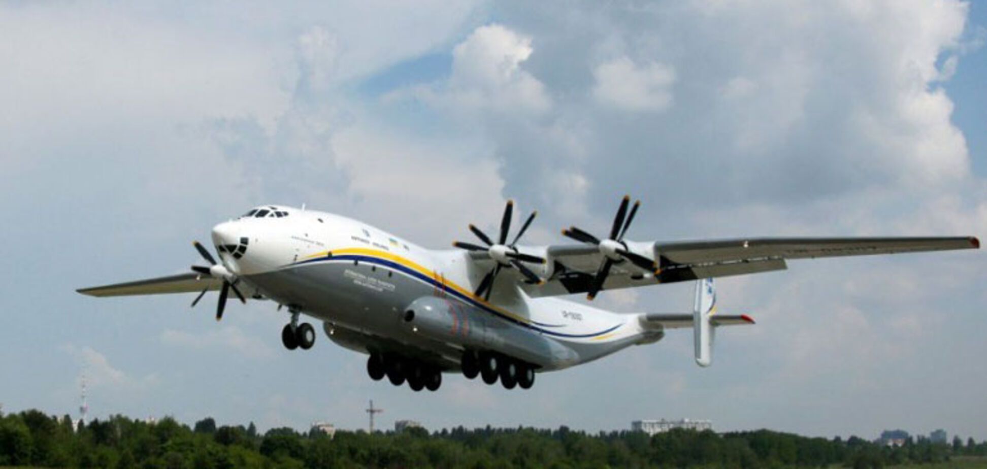 Порошенко сообщил о масштабной авиационной победе Украины