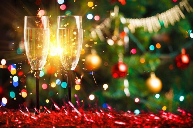 Бажання загадувати заборонено! Астролог попередив про непросту новорічну ніч