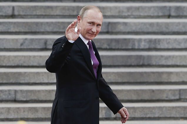 Вот и весь мачо: психолог разоблачил секрет поведения Путина