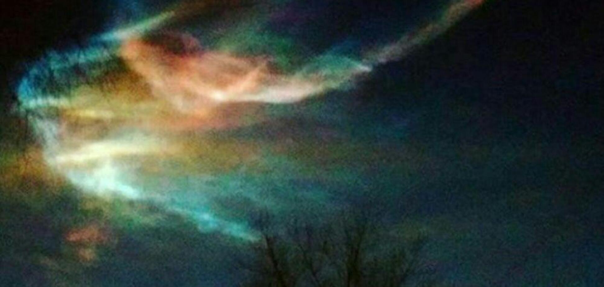НЛО? У небі над Росією і Кримом помітили загадкове явище. Фотофакт