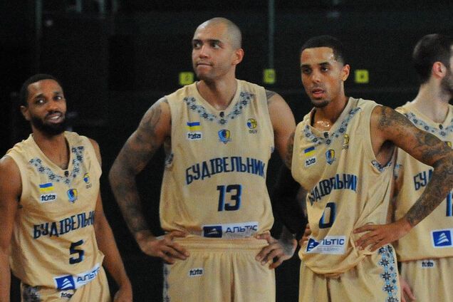 Будівельник