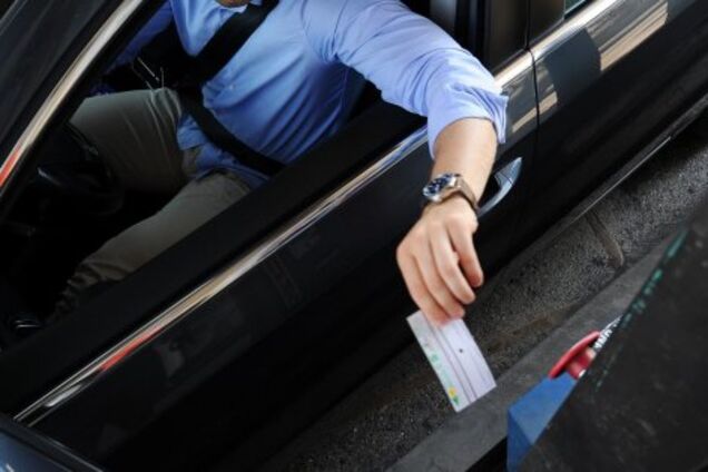 Новый год, старая жизнь: итальянцев предупредили о повышении тарифов