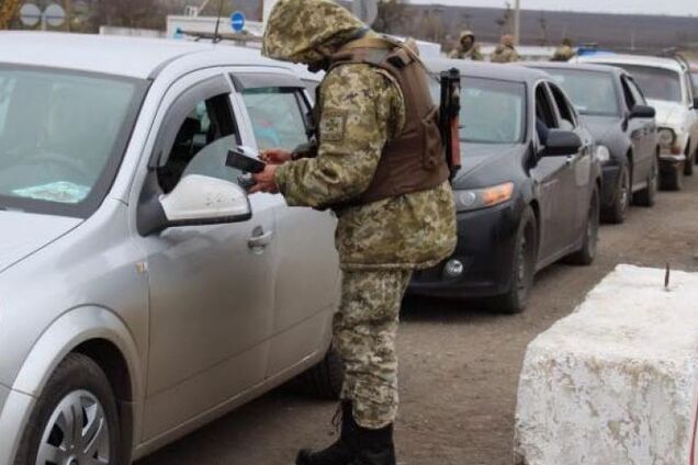 'Він пільговик, він танкіст!': мати випадково здала терориста 'ДНР' українській поліції