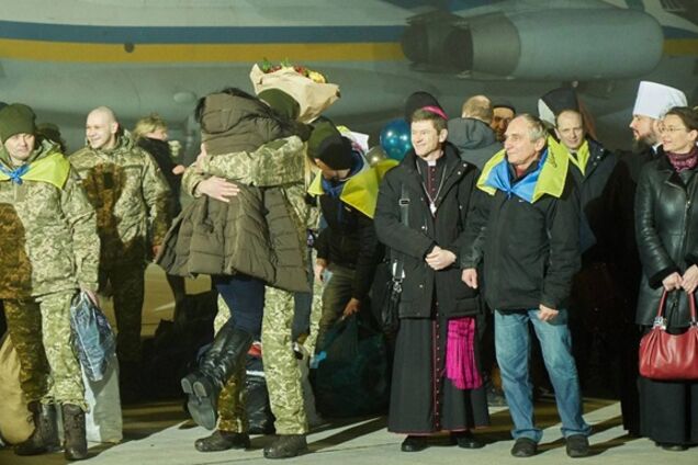 В Украине рассказали о денежной помощи для освобожденных из плена 'Л/ДНР'