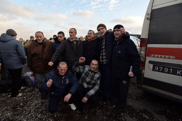 В киевский госпиталь прибыли освобожденные пленные: нужна помощь