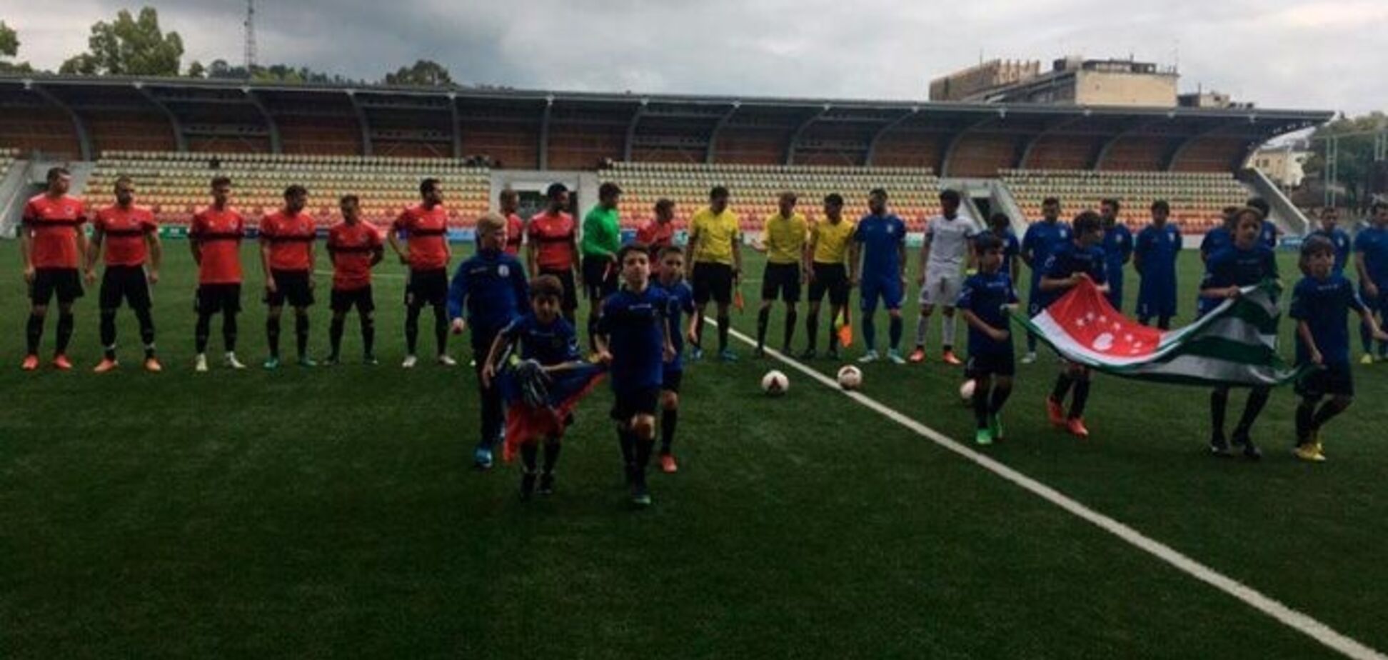 ФФУ довічно дискваліфікувала 18 українських футболістів, які грали за збірну 'ДНР'