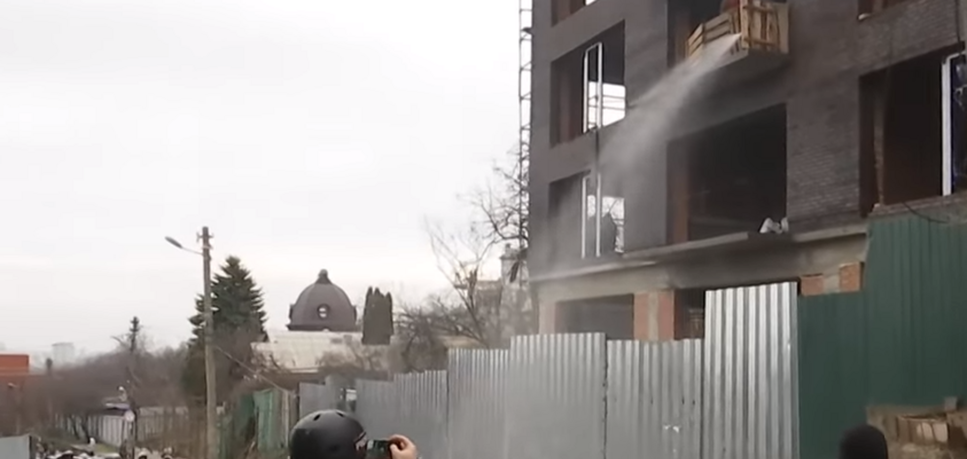 Газ и горящие шины: киевляни восстали против застройщика в элитном районе