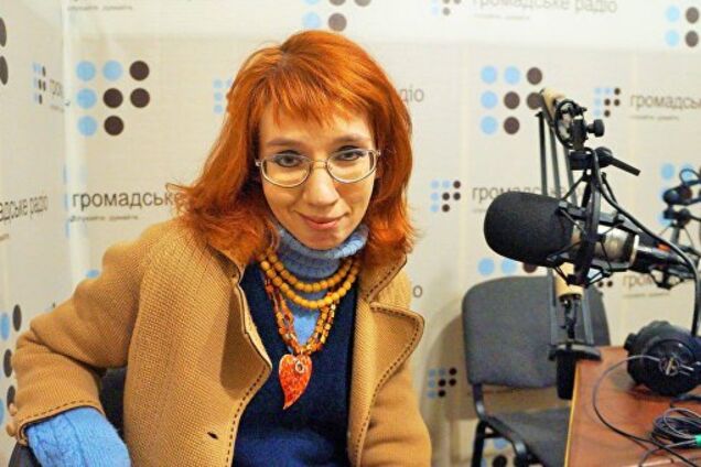 Скандальну українську поетесу затримали в Москві: що сталося