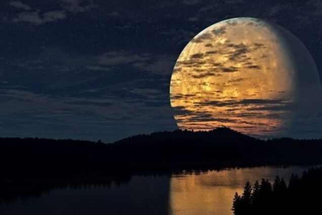 Жителі Землі побачать головний Супермісяць року: що можна і не можна робити