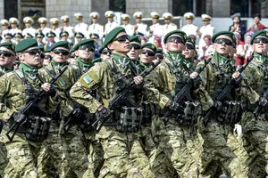 військовий парад Київ Хрещатик