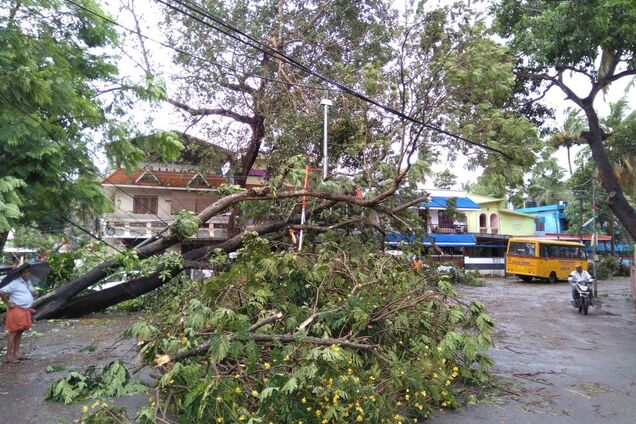На Індію обрушився потужний циклон: десятки жертв і зниклих безвісти