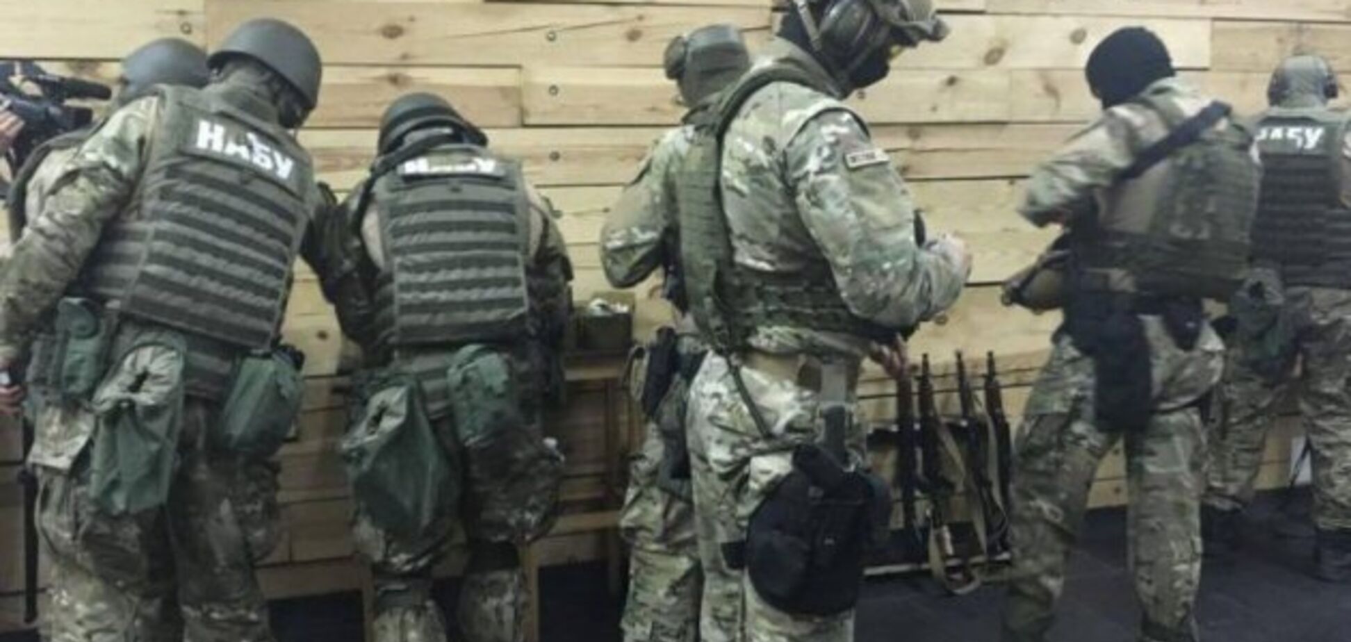 'Маски-шоу стоп': в Украине вступил в силу закон о защите бизнеса