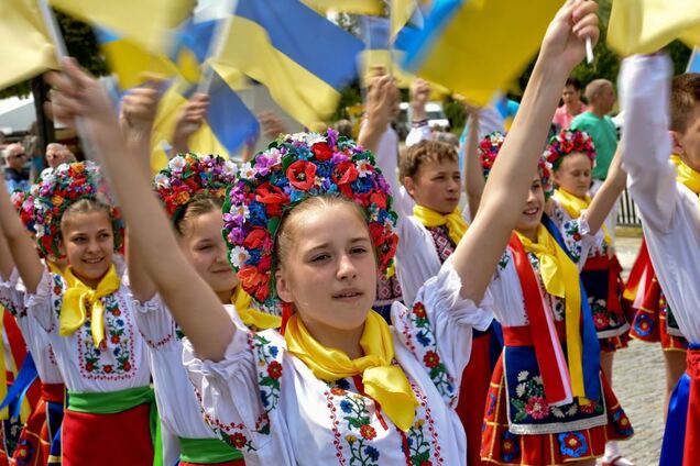 Ху*ло лучше, чем Фарион: в Украине нашли способ побуждать граждан учить украинский