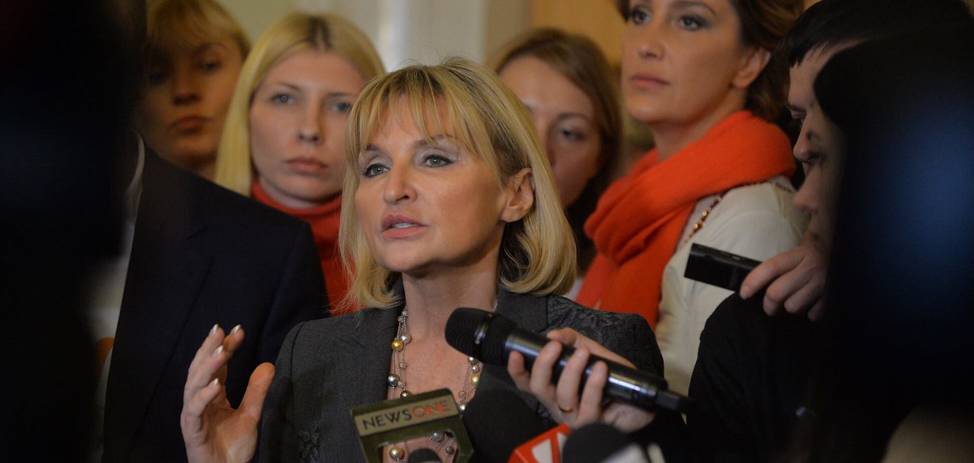 Тюнінгована прокурорша “развєла нас, как котят”