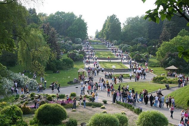 В Ботаническом саду творится какой-то беспредел